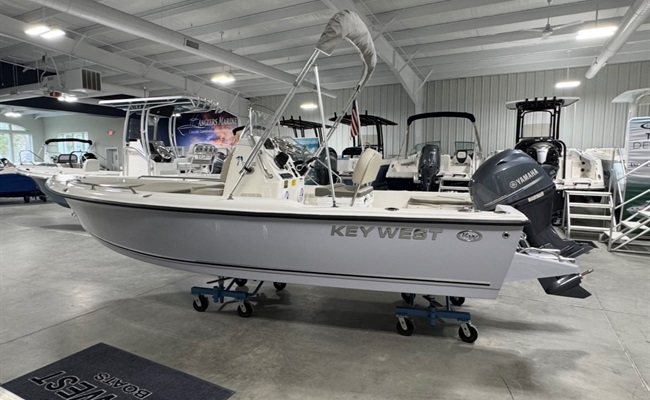 2025 Key West 1720 Manta Gray